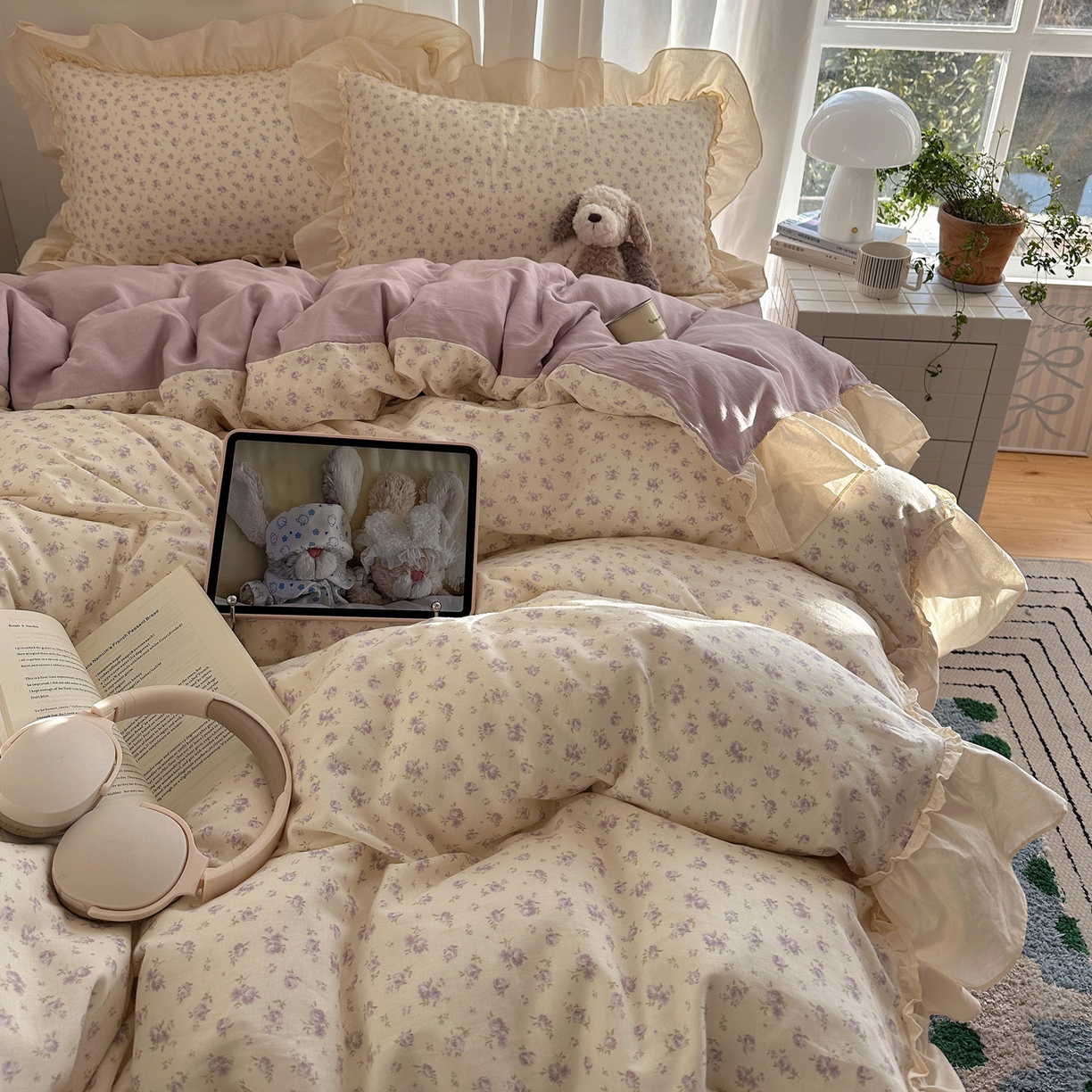 91家纺网 家纺一手货源 找家纺 六巷胡同 2026新款韩系博主风花边款小碎花全棉双层纱四件套 双层纱-椿日花岛