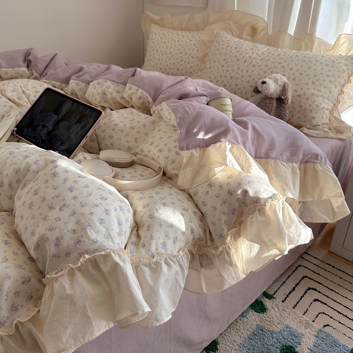 91家纺网 家纺一手货源 找家纺 六巷胡同 2026新款韩系博主风花边款小碎花全棉双层纱四件套 双层纱-椿日花岛