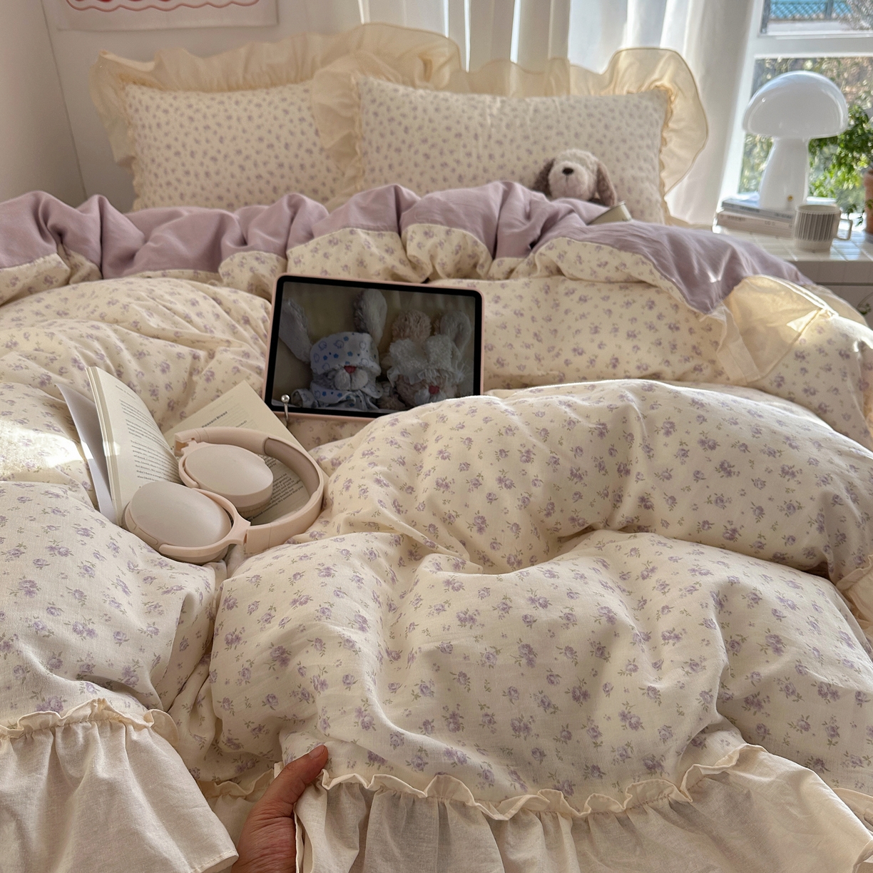 91家纺网 家纺一手货源 找家纺 六巷胡同 2026新款韩系博主风花边款小碎花全棉双层纱四件套 双层纱-椿日花岛