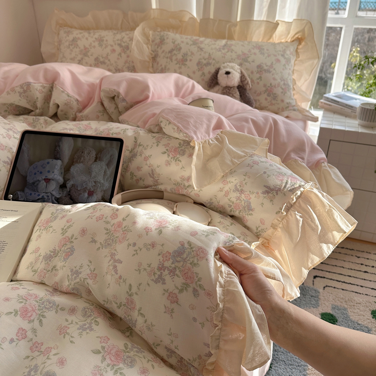 91家纺网 家纺一手货源 找家纺 六巷胡同 2026新款韩系博主风花边款小碎花全棉双层纱四件套 双层纱-山茶不芜