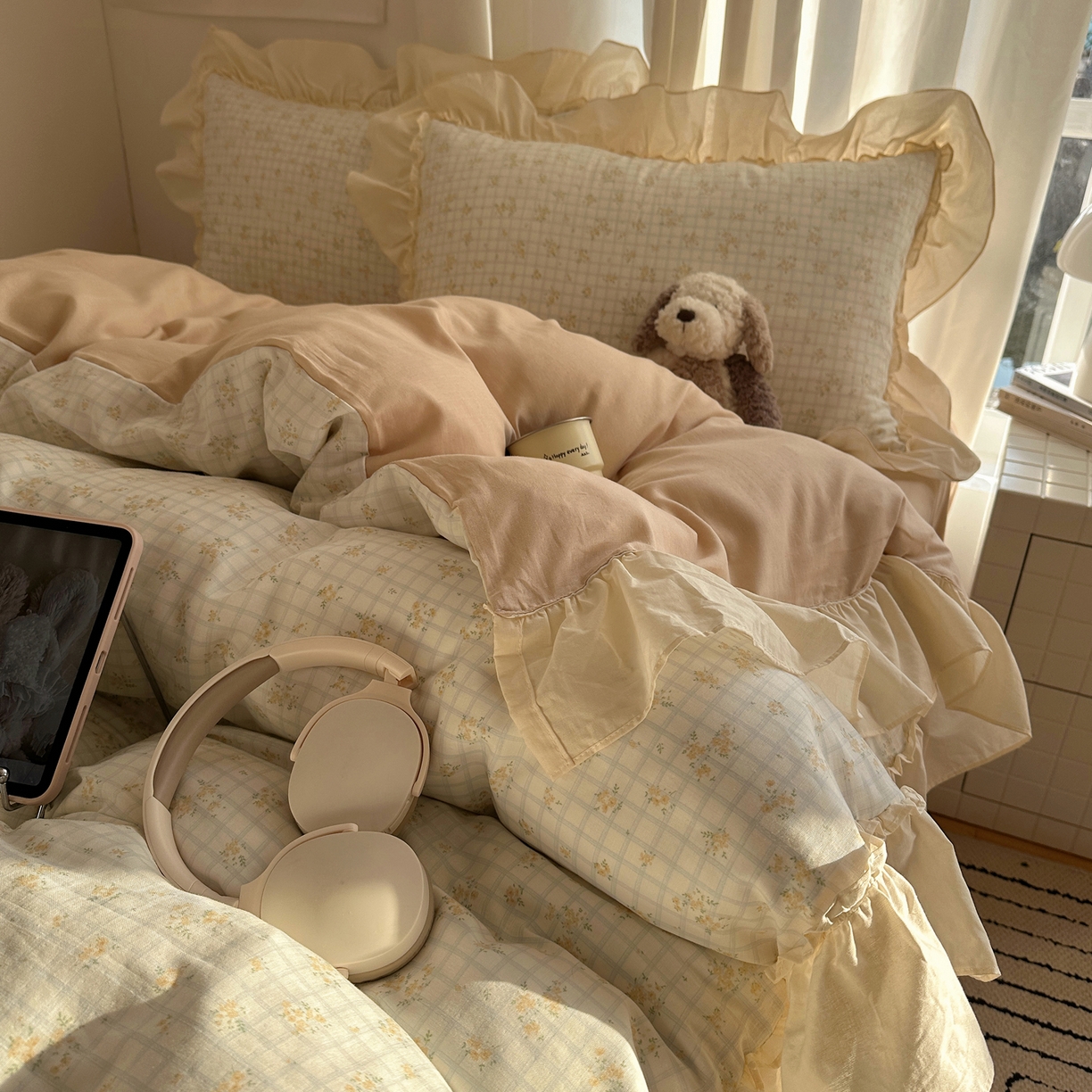 91家纺网 家纺一手货源 找家纺 六巷胡同 2026新款韩系博主风花边款小碎花全棉双层纱四件套 双层纱-山岛野桂