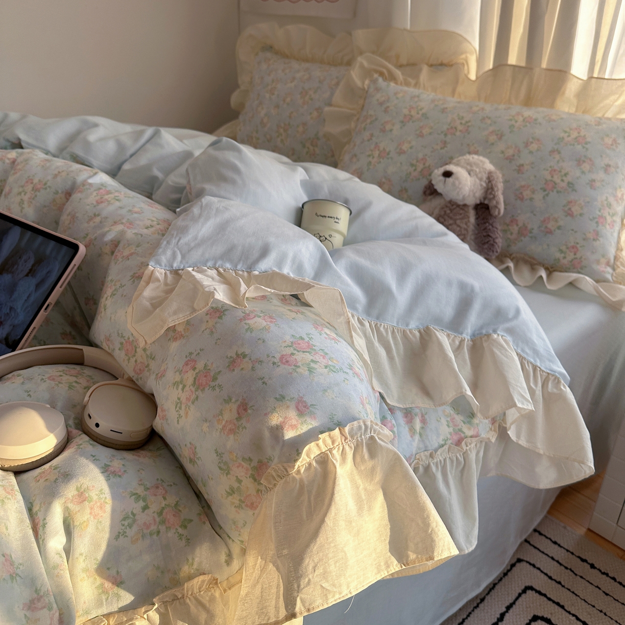 91家纺网 家纺一手货源 找家纺 六巷胡同 2026新款韩系博主风花边款小碎花全棉双层纱四件套 双层纱-十里蔷薇