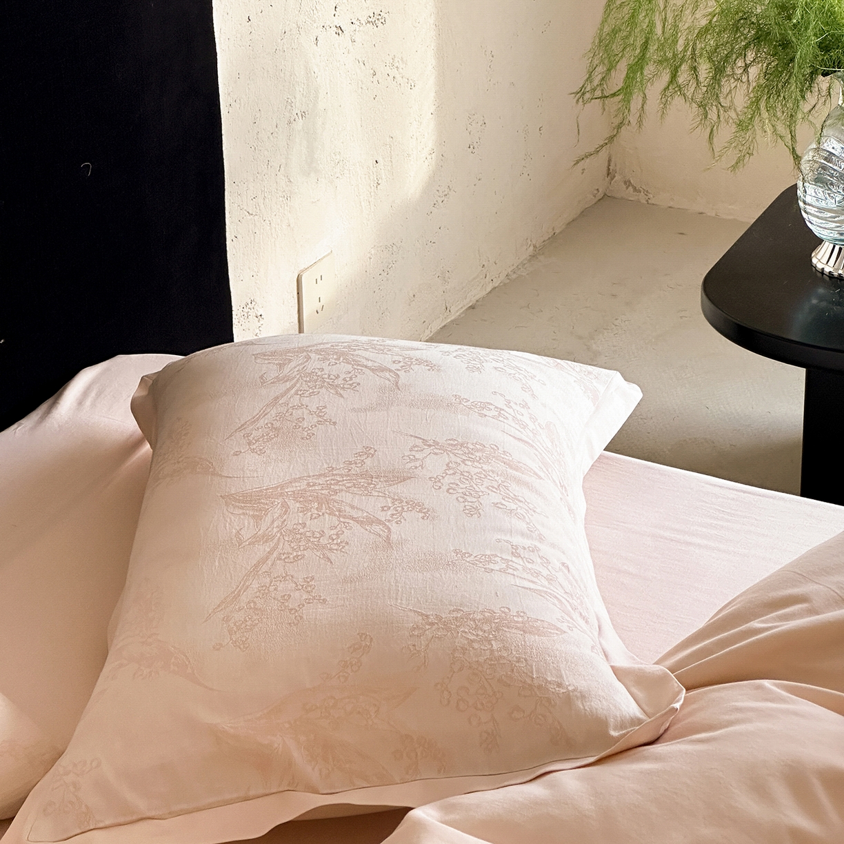 91家纺网 家纺一手货源 找家纺 太古汇家居 2026新款全棉水洗色织提花系列四件套-会员260/280 券后控价——券后不低于358（严格按照控价） 铃兰物语-粉色