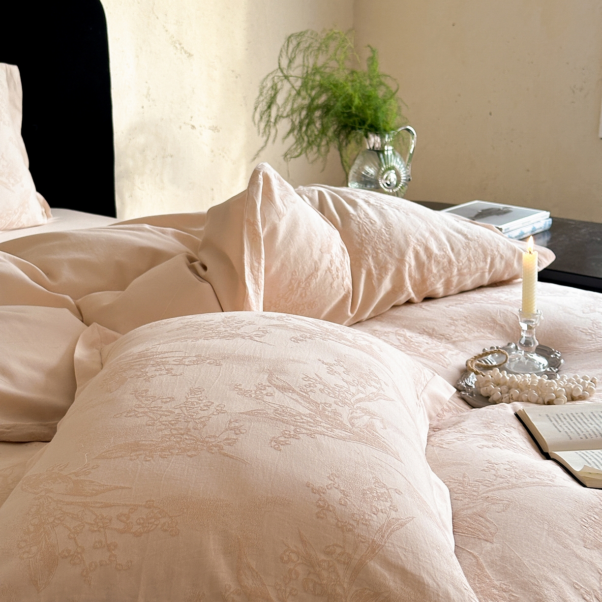 91家纺网 家纺一手货源 找家纺 太古汇家居 2026新款全棉水洗色织提花系列四件套-会员260/280 券后控价——券后不低于358（严格按照控价） 铃兰物语-粉色