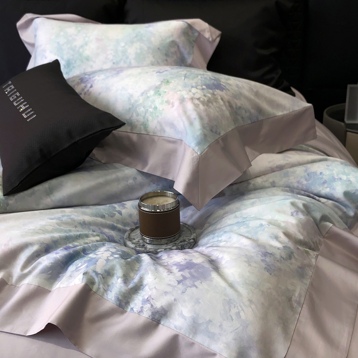 91家纺网 家纺一手货源 找家纺 太古汇家居 2026新款高支高密长绒棉专版数码印花四件套-会员260/280 券后控价——券后不低于348（严格按照控价） 沁园花语-紫色