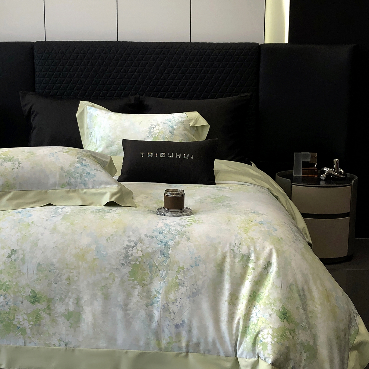 91家纺网 家纺一手货源 找家纺 太古汇家居 2026新款高支高密长绒棉专版数码印花四件套-会员260/280 券后控价——券后不低于348（严格按照控价） 沁园花语-绿色