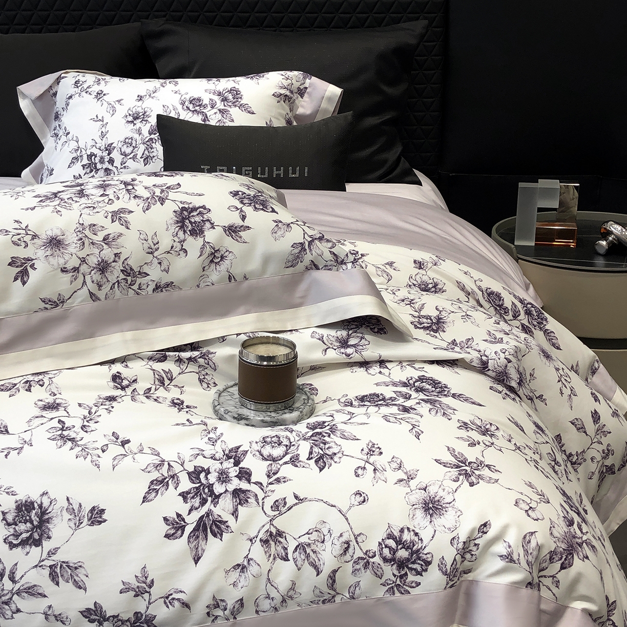 91家纺网 家纺一手货源 找家纺 太古汇家居 2026新款高支高密长绒棉专版数码印花四件套-会员260/280 券后控价——券后不低于348（严格按照控价） 艾德琳-紫色