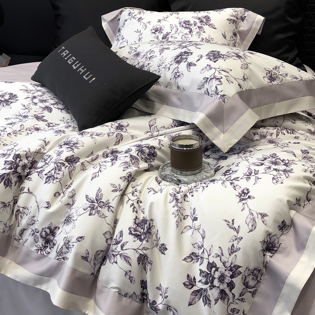 91家纺网 家纺一手货源 找家纺 太古汇家居 2026新款高支高密长绒棉专版数码印花四件套-会员260/280 券后控价——券后不低于348（严格按照控价） 艾德琳-紫色