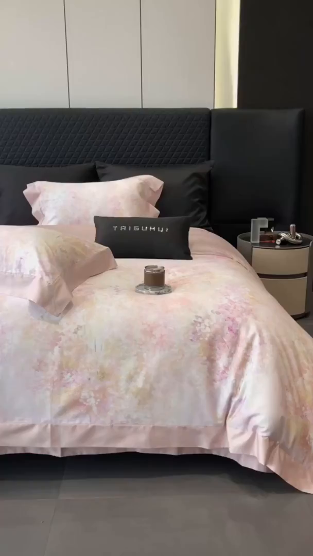 91家纺网 家纺一手货源 找家纺 太古汇家居 2026新款高支高密长绒棉专版数码印花四件套-会员260/280 券后控价——券后不低于348（严格按照控价） 沁园花语-粉色