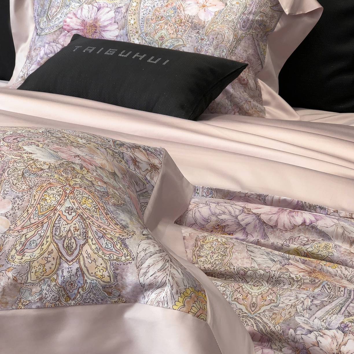 91家纺网 家纺一手货源 找家纺 太古汇家居 2026新款数码印花新疆东方棉系列四件套-会员260/280 券后控价——券后不低于348（严格按照控价） 普罗旺斯-粉色