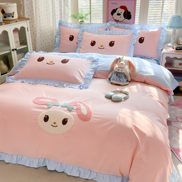 91家纺网 家纺一手货源 找家纺 （总）易禾家纺 2026新款韩版卡通可爱风水洗棉毛巾绣四件套系列（专版花型）