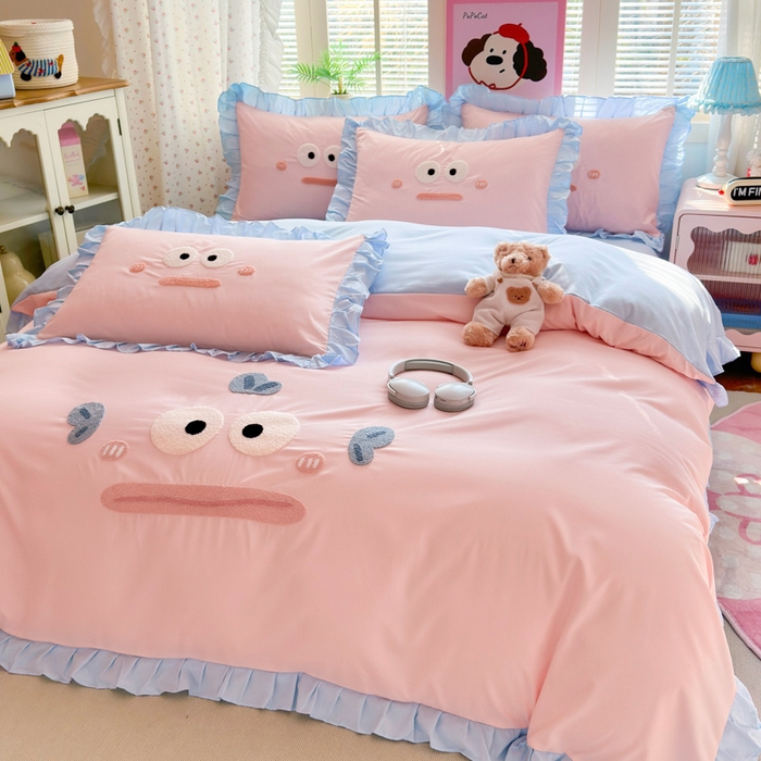 91家纺网 家纺一手货源 找家纺 易禾家纺 2026新款韩版卡通可爱风水洗棉毛巾绣四件套系列（专版花型） 大嘴鱼-浅蓝