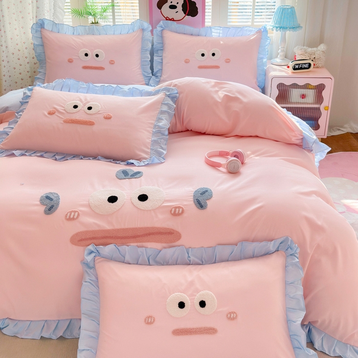 91家纺网 家纺一手货源 找家纺 易禾家纺 2026新款韩版卡通可爱风水洗棉毛巾绣四件套系列（专版花型） 大嘴鱼-浅蓝