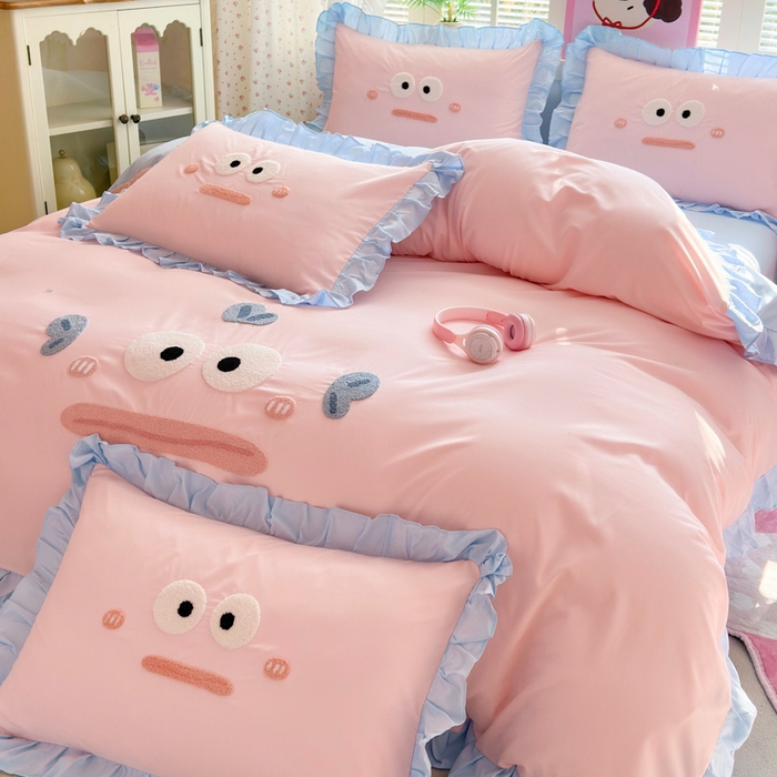 91家纺网 家纺一手货源 找家纺 易禾家纺 2026新款韩版卡通可爱风水洗棉毛巾绣四件套系列（专版花型） 大嘴鱼-浅蓝