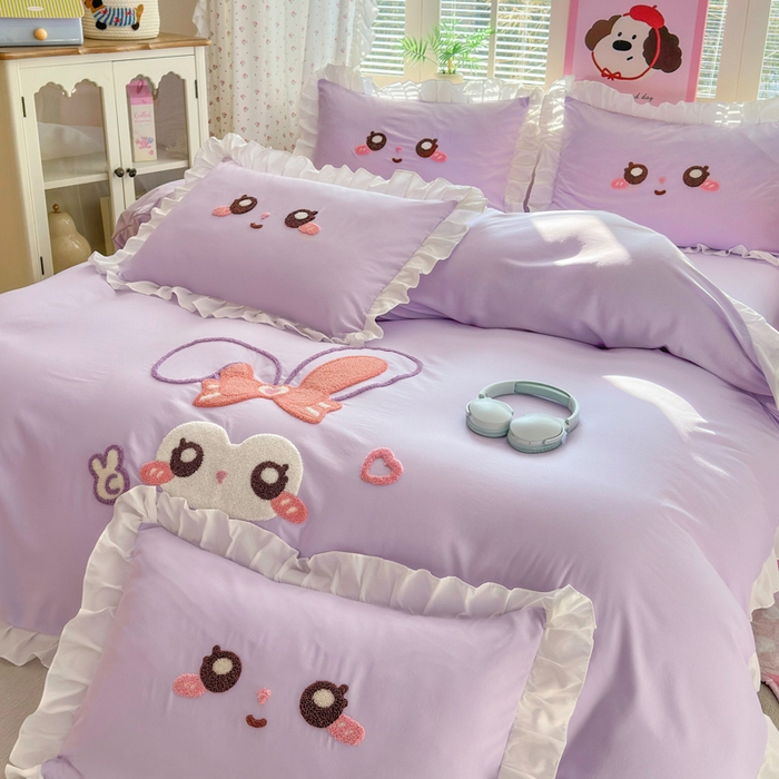 91家纺网 家纺一手货源 找家纺 易禾家纺 2026新款韩版卡通可爱风水洗棉毛巾绣四件套系列（专版花型） 大耳兔-浅紫