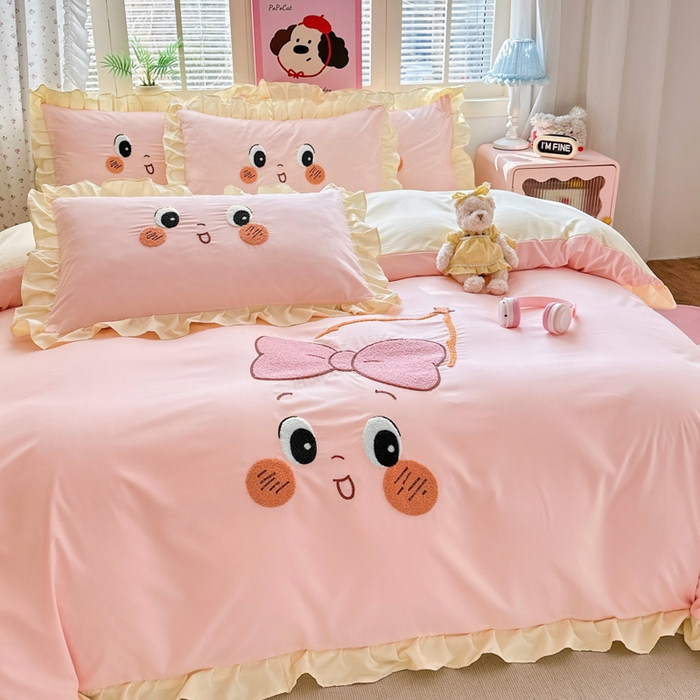 91家纺网 家纺一手货源 找家纺 易禾家纺 2026新款韩版卡通可爱风水洗棉毛巾绣四件套系列（专版花型） 星空梦-粉杏