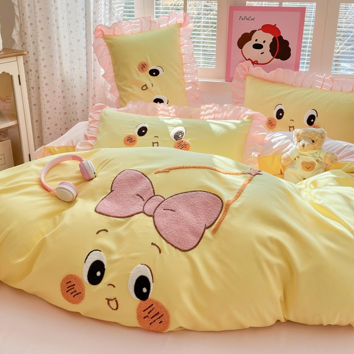 91家纺网 家纺一手货源 找家纺 易禾家纺 2026新款韩版卡通可爱风水洗棉毛巾绣四件套系列（专版花型） 星空梦-黄粉