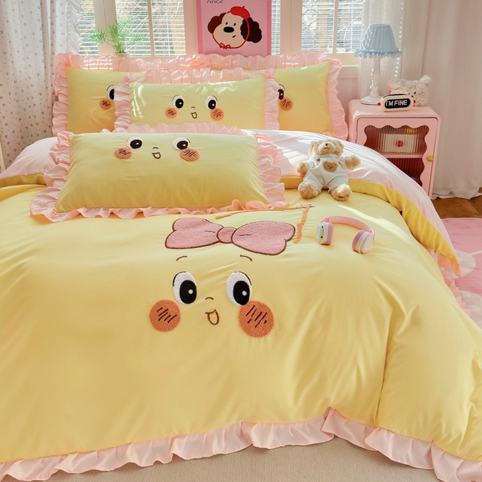 91家纺网 家纺一手货源 找家纺 易禾家纺 2026新款韩版卡通可爱风水洗棉毛巾绣四件套系列（专版花型） 星空梦-黄粉