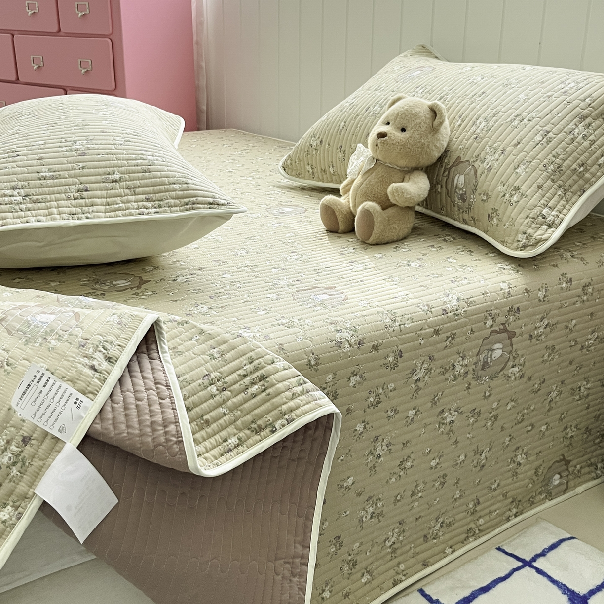 91家纺网 家纺一手货源 找家纺 （总）菲梵家纺 2026新款全棉床盖小清新夹棉床护垫