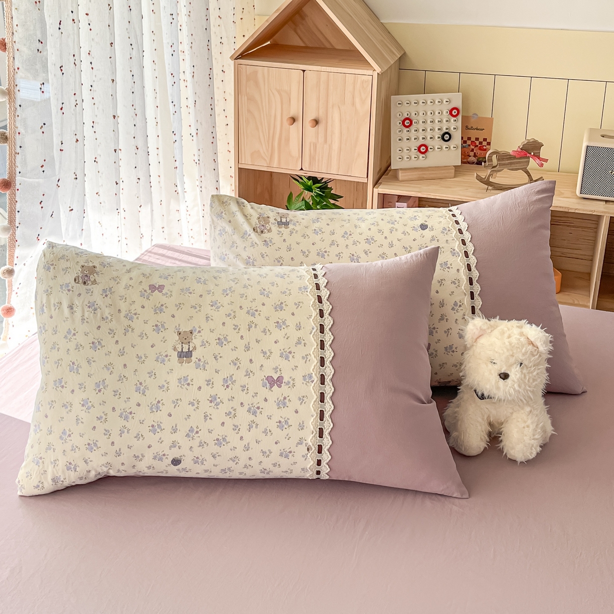 91家纺网 家纺一手货源 找家纺 菲梵家纺 2026新款法式花边A类云朵棉四件套 花趣小熊