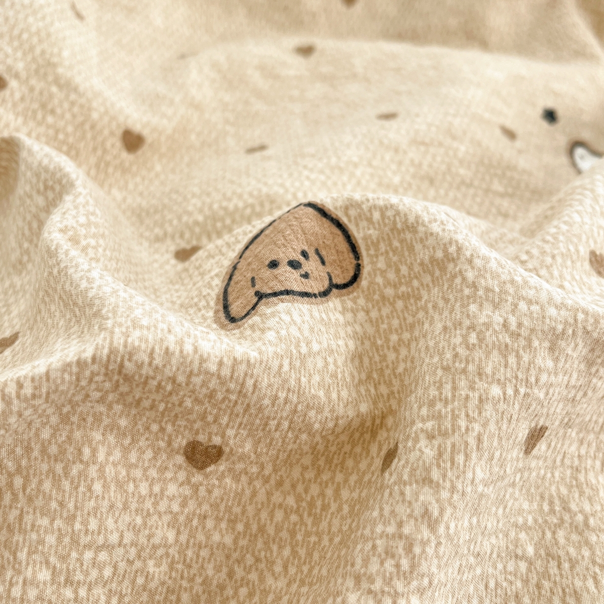 91家纺网 家纺一手货源 找家纺 玉海棠家纺 2026新款直播爆款高品质高克重泡泡纱泡芙纱四件套 猫狗心心