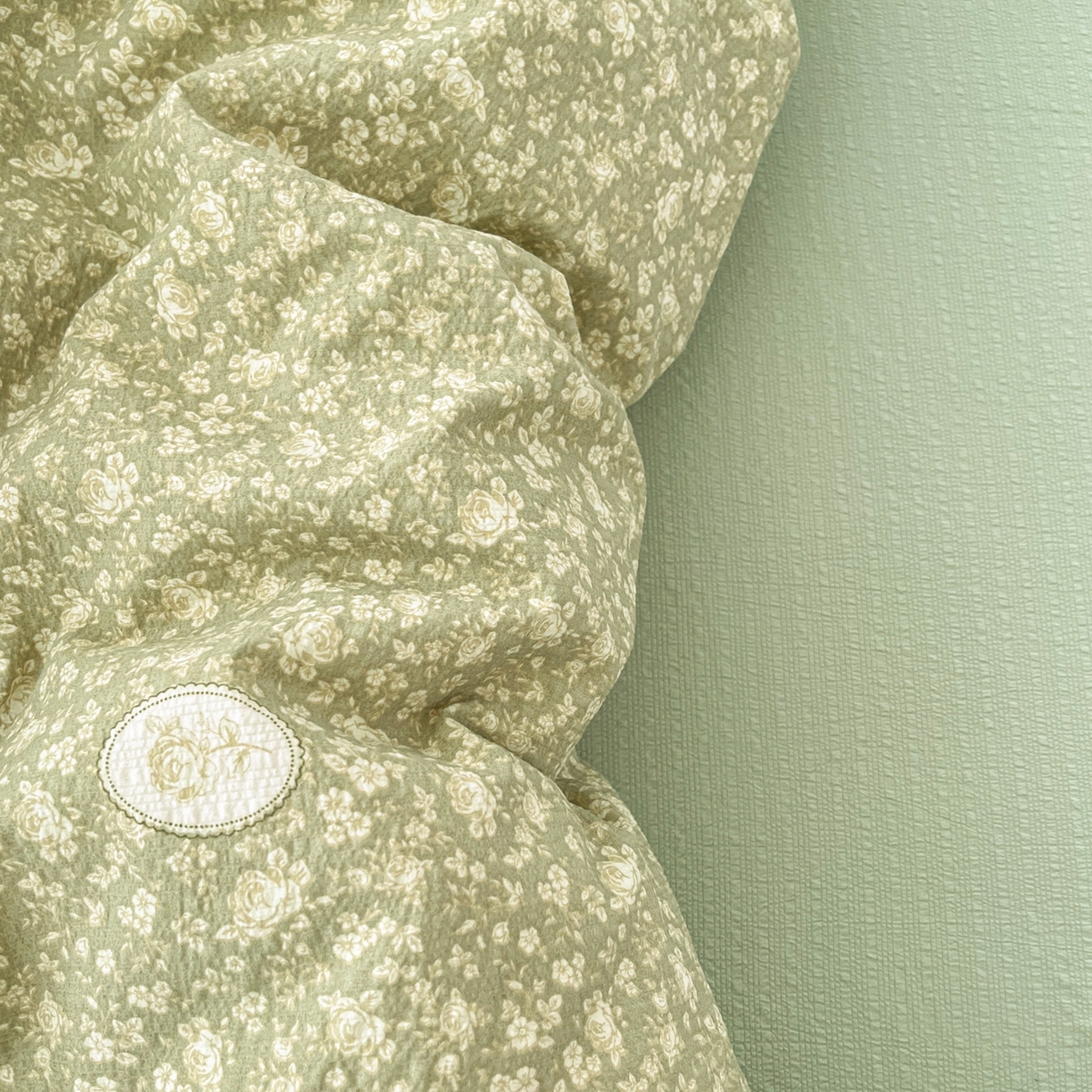 91家纺网 家纺一手货源 找家纺 玉海棠家纺 2026新款直播爆款高品质高克重泡泡纱泡芙纱四件套 玫瑰庄园