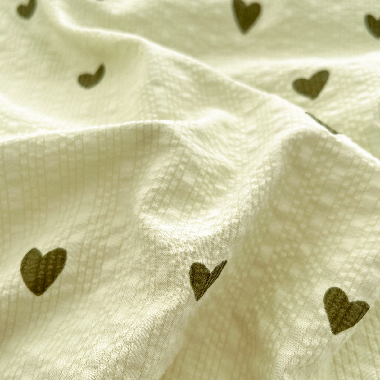 91家纺网 家纺一手货源 找家纺 玉海棠家纺 2026新款直播爆款高品质高克重泡泡纱泡芙纱四件套 抹茶爱心