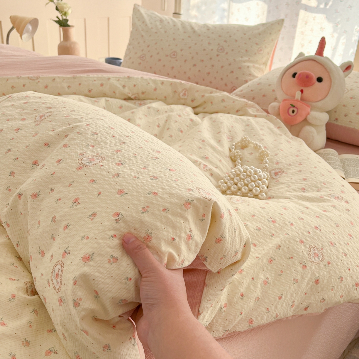 91家纺网 家纺一手货源 找家纺 玉海棠家纺 2026新款直播爆款高品质高克重泡泡纱泡芙纱四件套 温柔小花