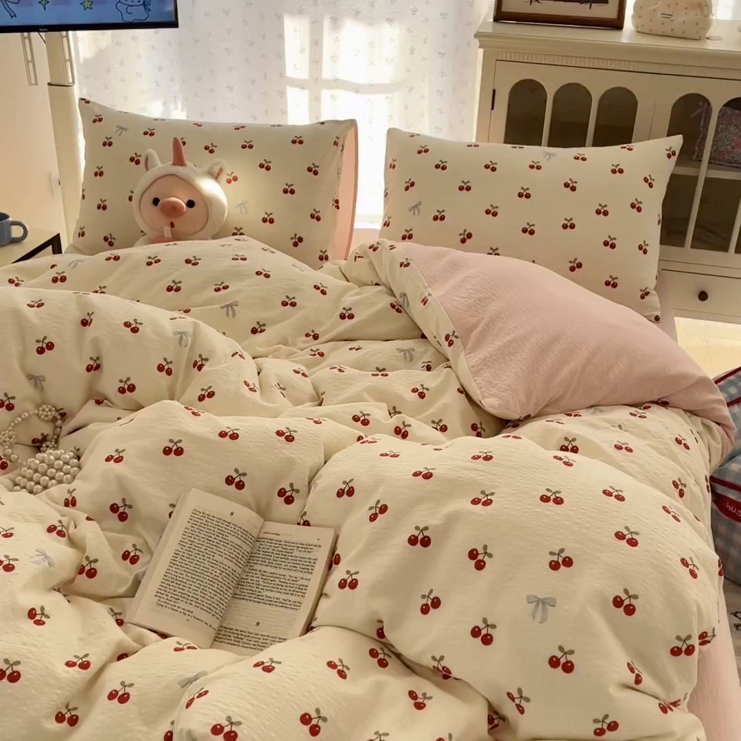 91家纺网 家纺一手货源 找家纺 玉海棠家纺 2026新款直播爆款高品质高克重泡泡纱泡芙纱四件套 小樱桃