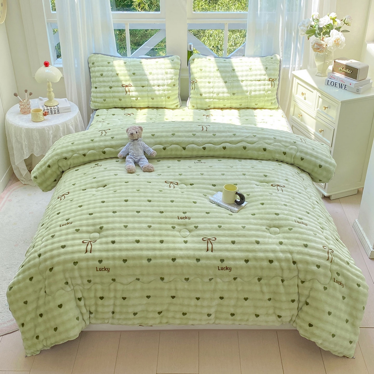 91家纺网 家纺一手货源 找家纺 犇牛仓储供应链 2026新款A类牛奶绒豆豆绒泡泡印花冬被 被子被芯 爱心绿【兔兔绒豆豆被】