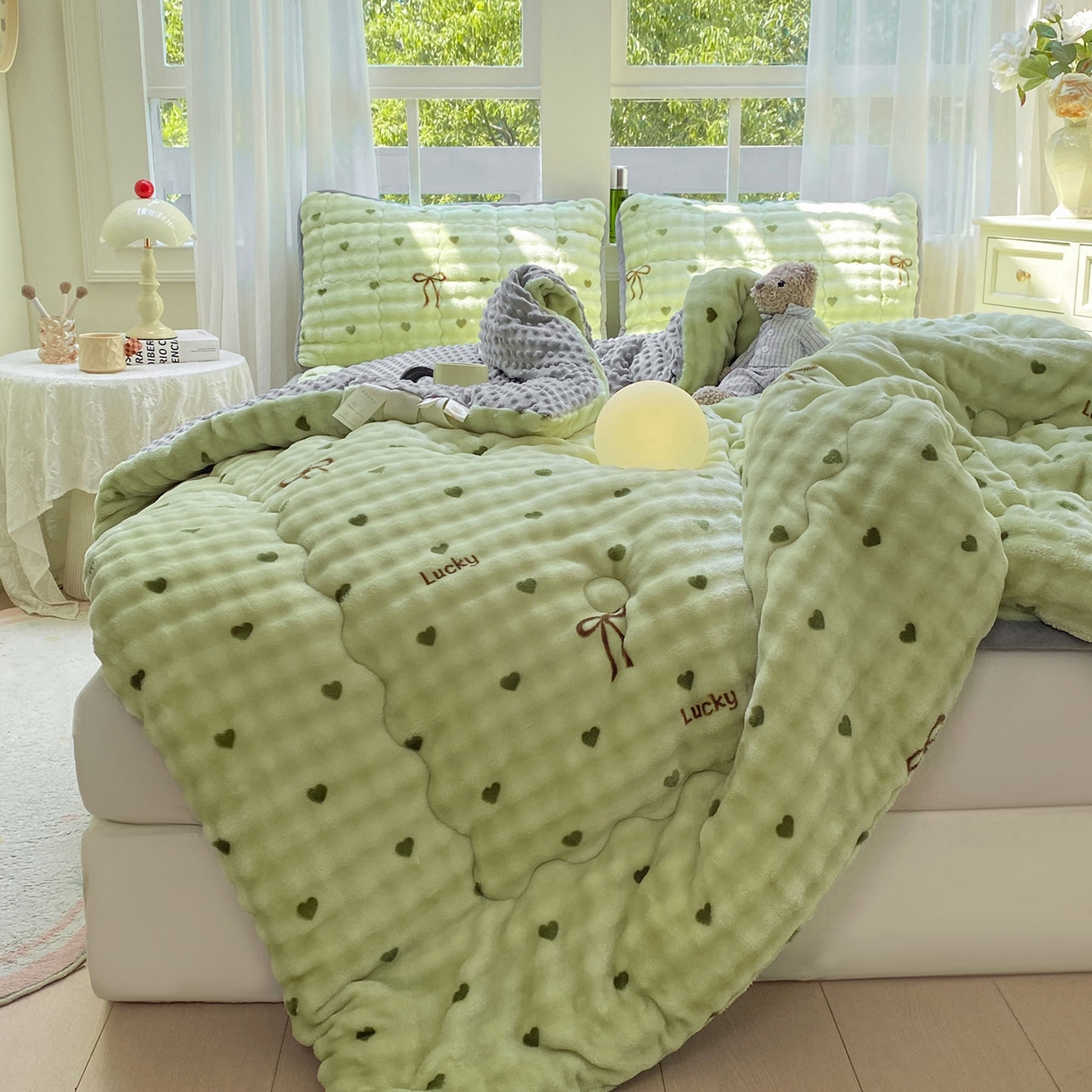 91家纺网 家纺一手货源 找家纺 犇牛仓储供应链 2026新款A类牛奶绒豆豆绒泡泡印花冬被 被子被芯 爱心绿【兔兔绒豆豆被】