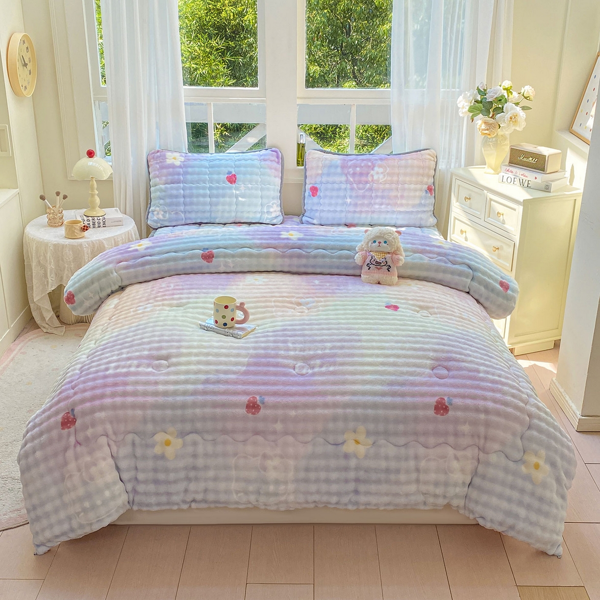 91家纺网 家纺一手货源 找家纺 犇牛仓储供应链 2026新款A类牛奶绒豆豆绒泡泡印花冬被 被子被芯 草莓KT【兔兔绒豆豆被】