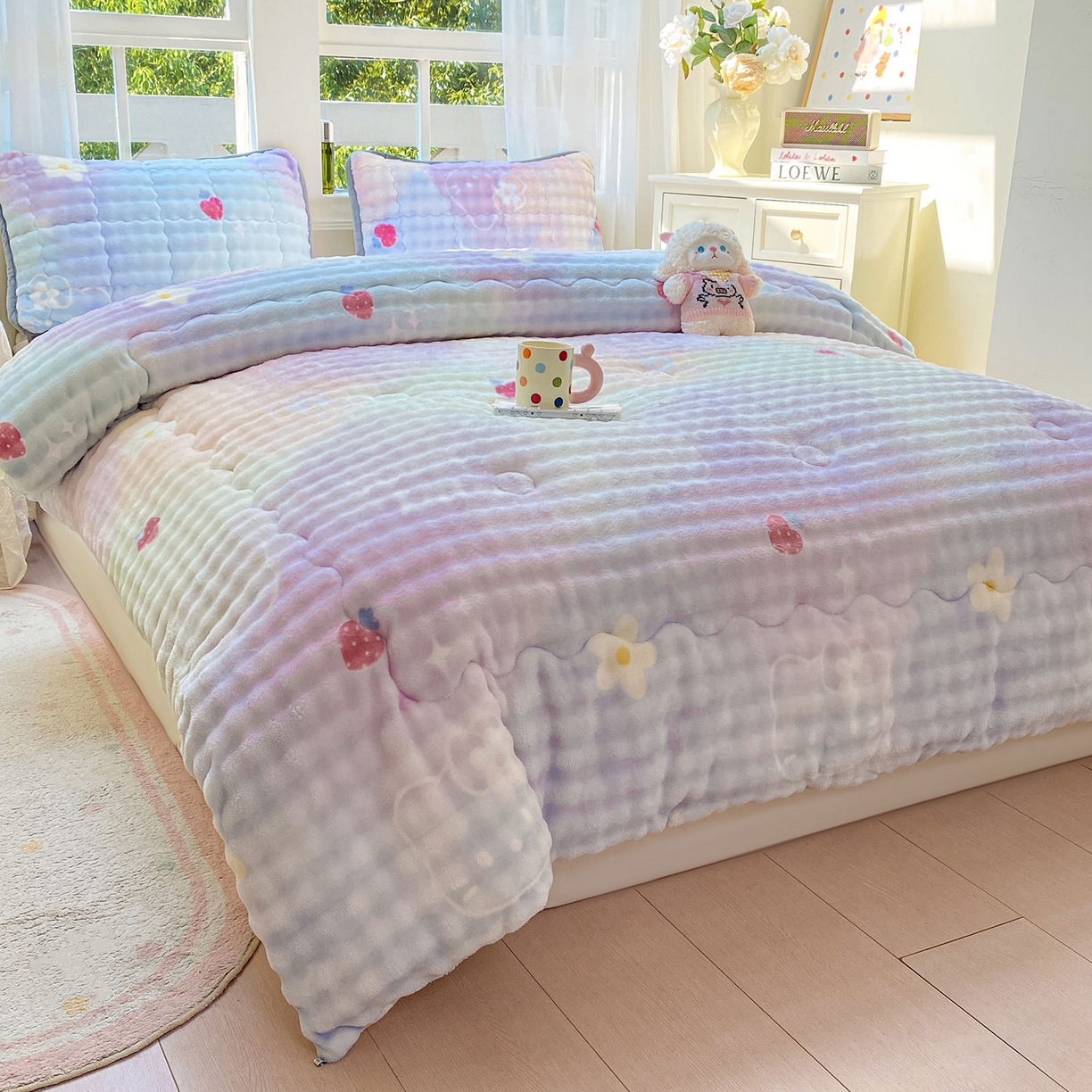 91家纺网 家纺一手货源 找家纺 犇牛仓储供应链 2026新款A类牛奶绒豆豆绒泡泡印花冬被 被子被芯 草莓KT【兔兔绒豆豆被】