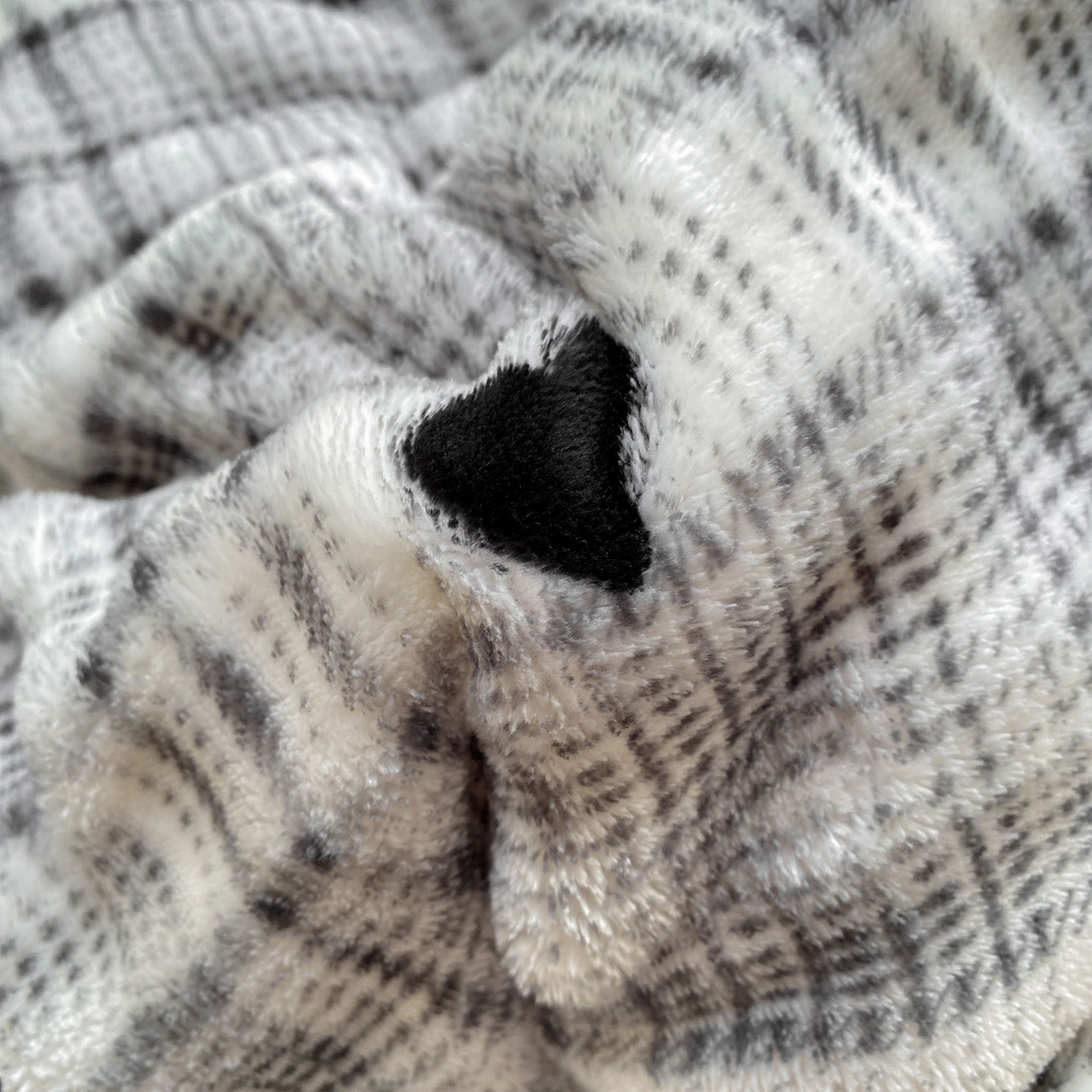 91家纺网 家纺一手货源 找家纺 犇牛仓储供应链 2026新款A类牛奶绒豆豆绒泡泡印花冬被 被子被芯 格子爱心【兔兔绒豆豆被】