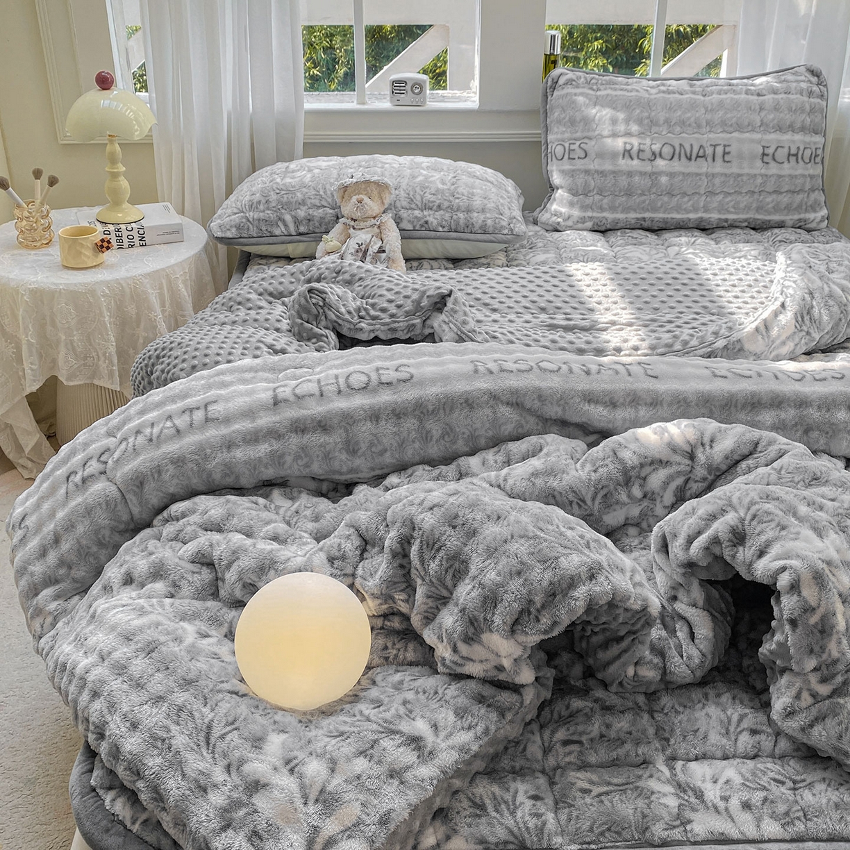 91家纺网 家纺一手货源 找家纺 犇牛仓储供应链 2026新款A类牛奶绒豆豆绒泡泡印花冬被 被子被芯 雅韵【兔兔绒豆豆被】