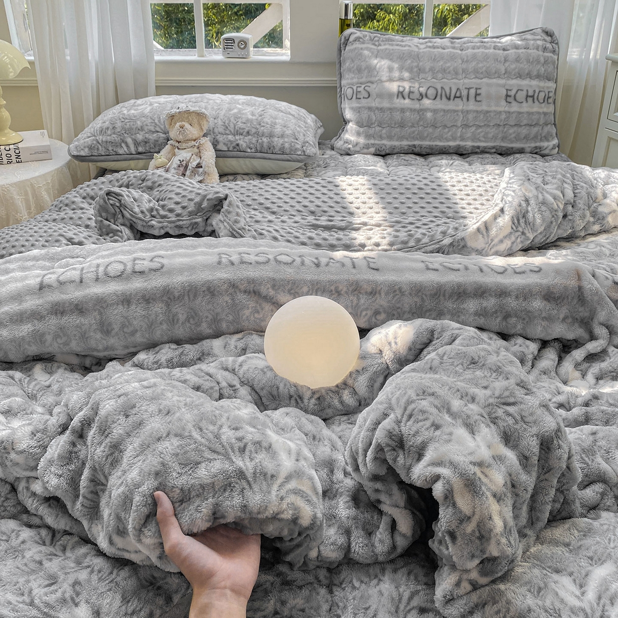 91家纺网 家纺一手货源 找家纺 犇牛仓储供应链 2026新款A类牛奶绒豆豆绒泡泡印花冬被 被子被芯 雅韵【兔兔绒豆豆被】