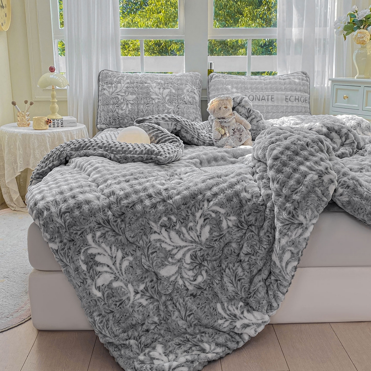 91家纺网 家纺一手货源 找家纺 犇牛仓储供应链 2026新款A类牛奶绒豆豆绒泡泡印花冬被 被子被芯 雅韵【兔兔绒豆豆被】