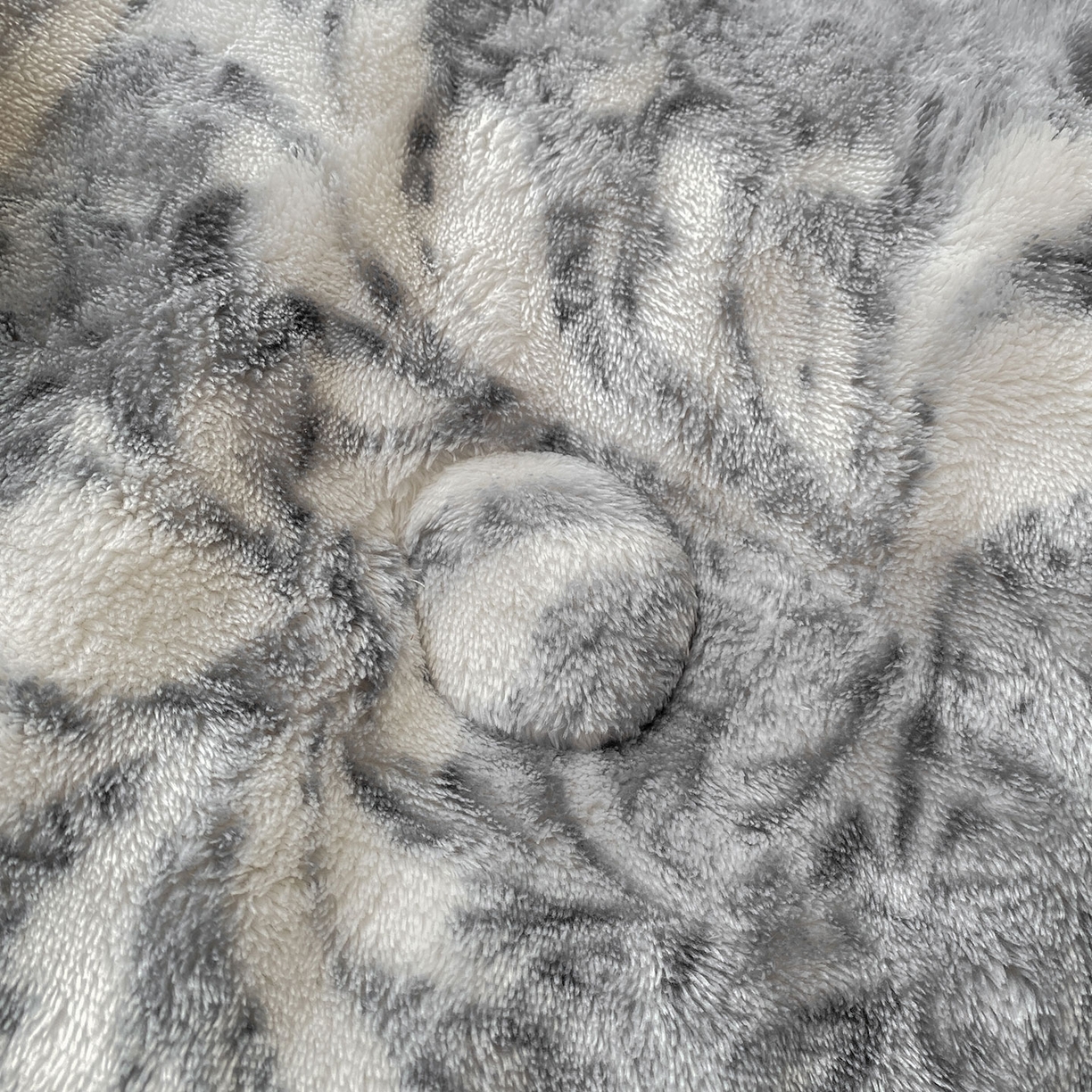 91家纺网 家纺一手货源 找家纺 犇牛仓储供应链 2026新款A类牛奶绒豆豆绒泡泡印花冬被 被子被芯 雅韵【兔兔绒豆豆被】