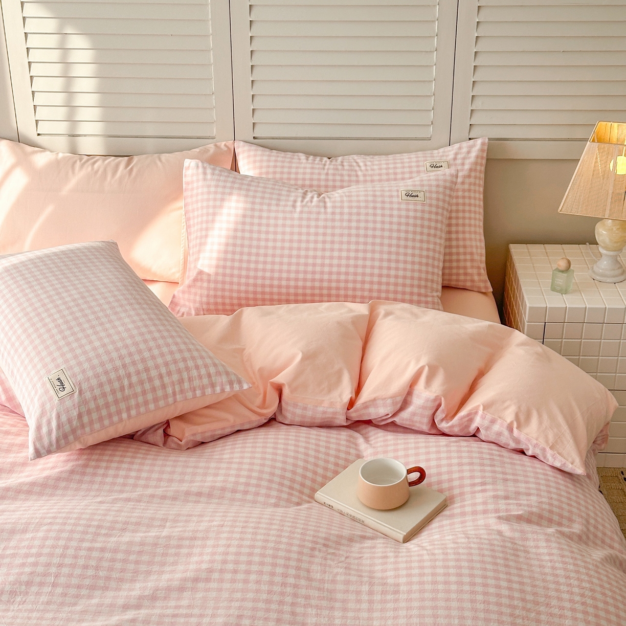 91家纺网 家纺一手货源 找家纺 木子家纺 2026春夏新款色织全棉纯棉四件套 小格-浅粉