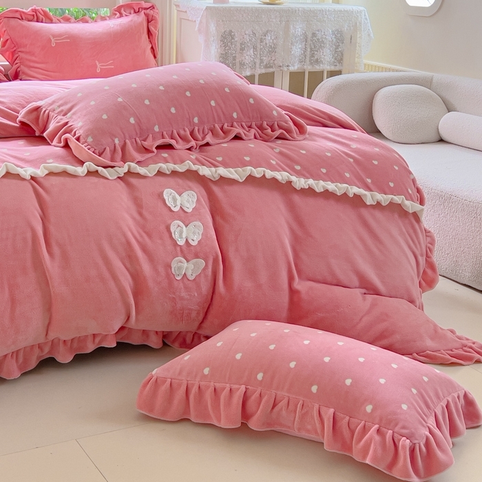 91家纺网 家纺一手货源 找家纺 （总）睡美人 2025韩版暖铂绒牛奶绒花边床裙床笠床单款四件套