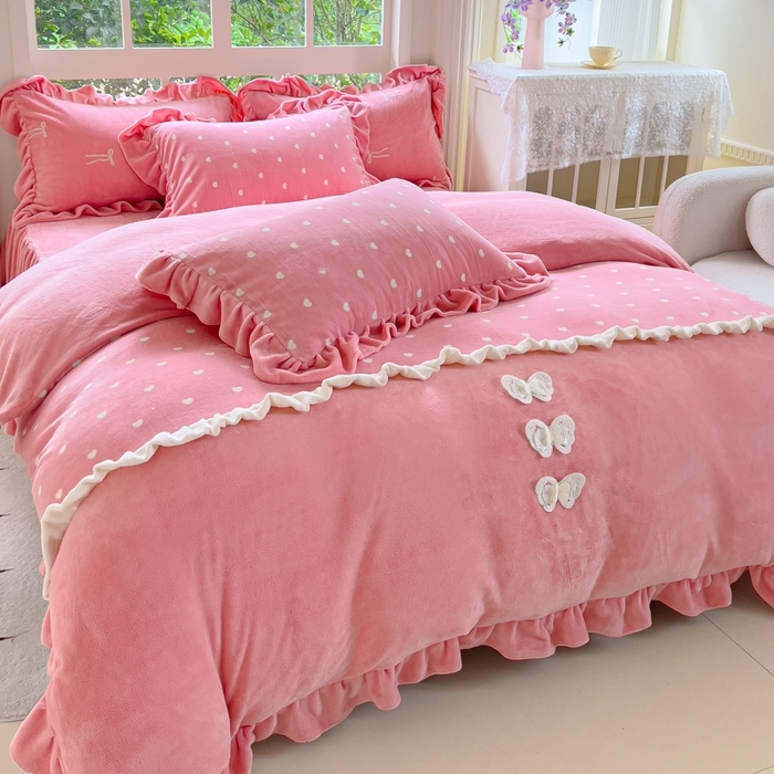 91家纺网 家纺一手货源 找家纺 （总）睡美人 2025韩版暖铂绒牛奶绒花边床裙床笠床单款四件套