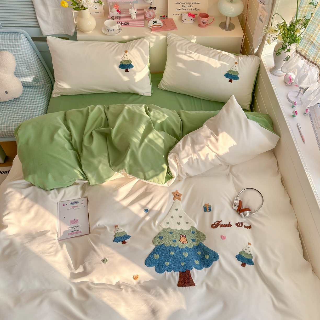 91家纺网 家纺一手货源 找家纺 优卡迪家纺馆 2026新款A类云锦棉毛巾绣四件套下载文件包含买家秀 发财树-米白