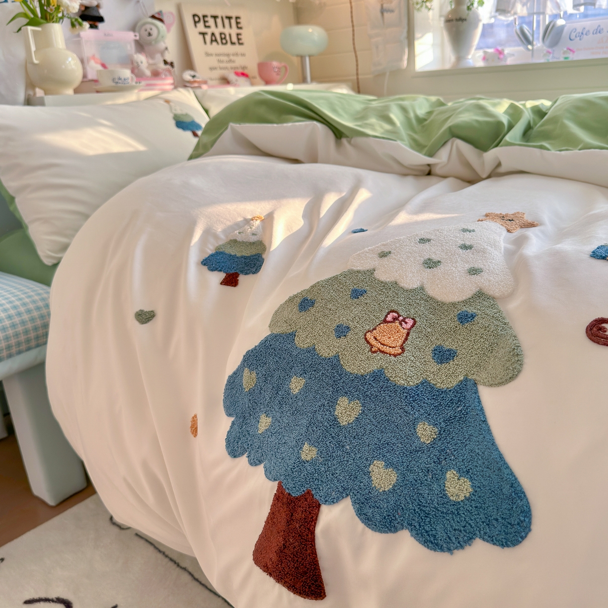 91家纺网 家纺一手货源 找家纺 优卡迪家纺馆 2026新款A类云锦棉毛巾绣四件套下载文件包含买家秀 发财树-米白