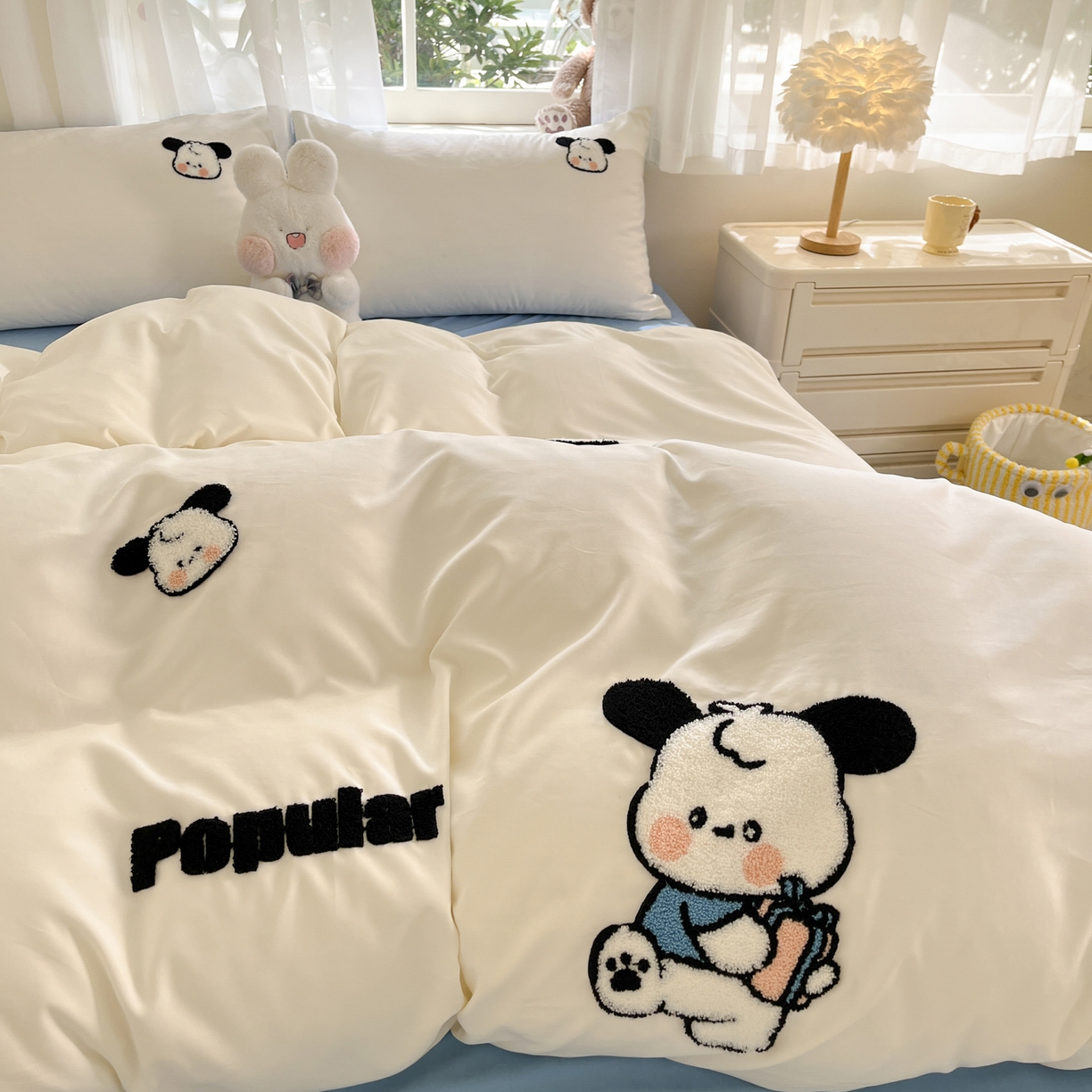 91家纺网 家纺一手货源 找家纺 优卡迪家纺馆 2026新款A类云锦棉毛巾绣四件套下载文件包含买家秀 俏俏狗-白