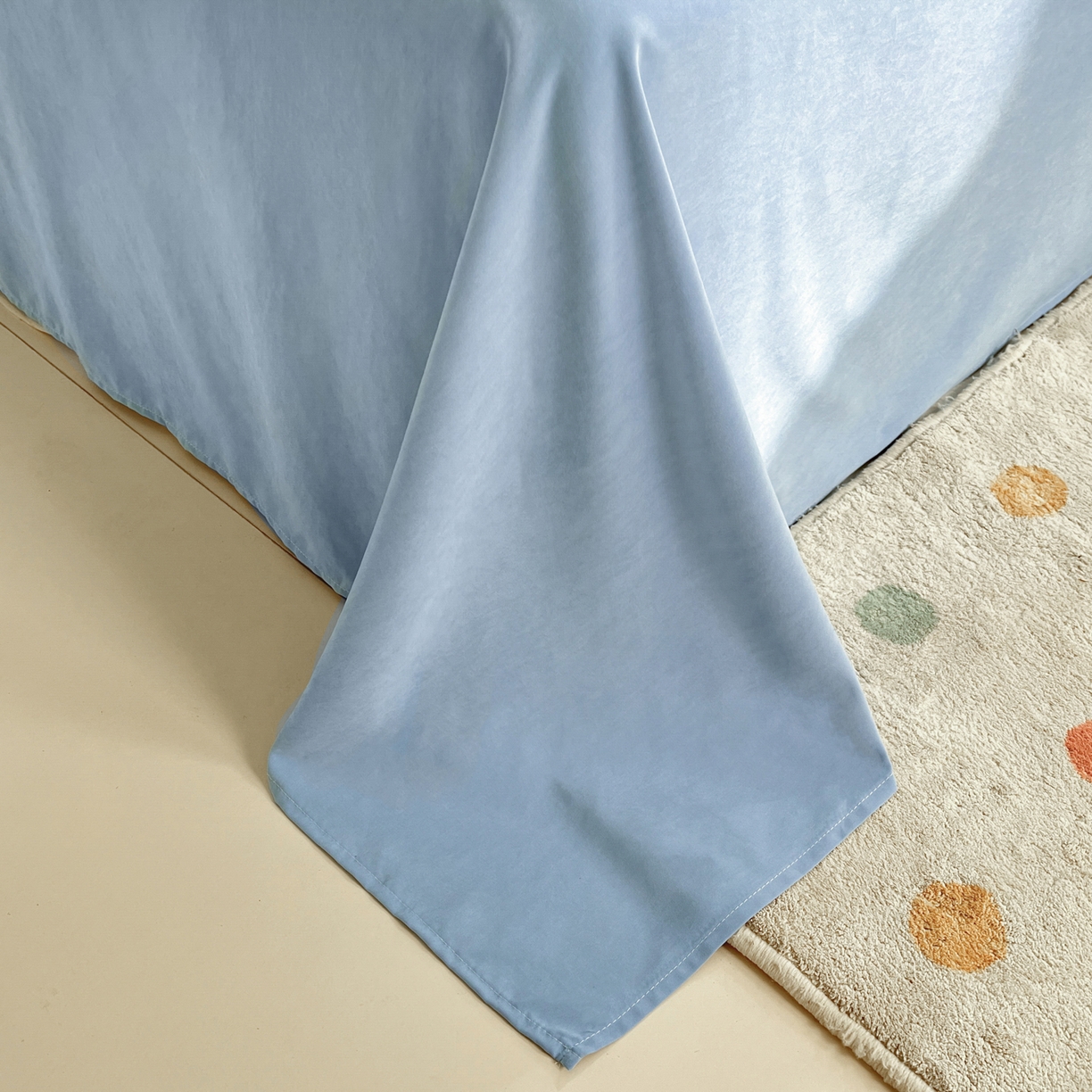 91家纺网 家纺一手货源 找家纺 优卡迪家纺馆 2026新款A类云锦棉毛巾绣四件套下载文件包含买家秀 俏俏狗-白