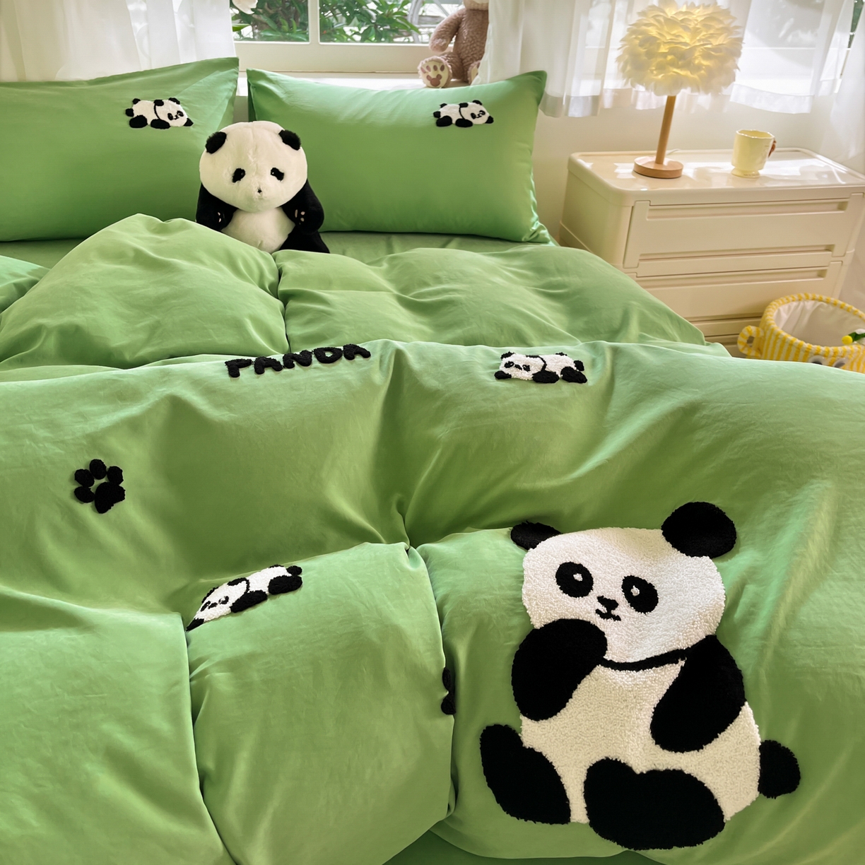 91家纺网 家纺一手货源 找家纺 优卡迪家纺馆 2026新款A类云锦棉毛巾绣四件套下载文件包含买家秀 熊猫宝贝-绿