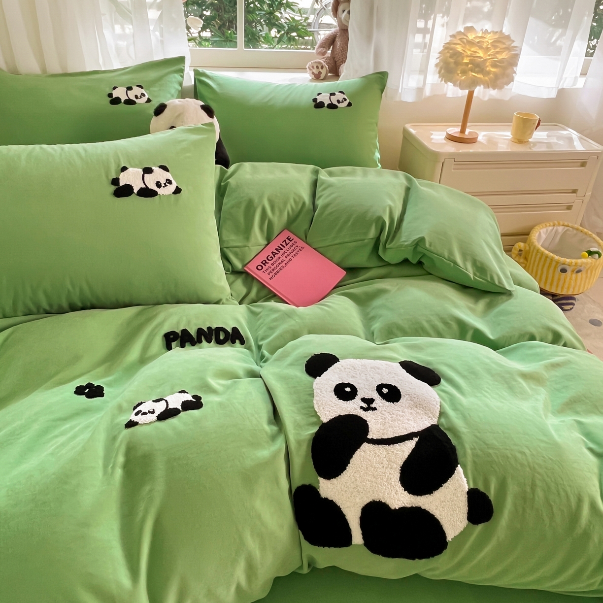 91家纺网 家纺一手货源 找家纺 优卡迪家纺馆 2026新款A类云锦棉毛巾绣四件套下载文件包含买家秀 熊猫宝贝-绿