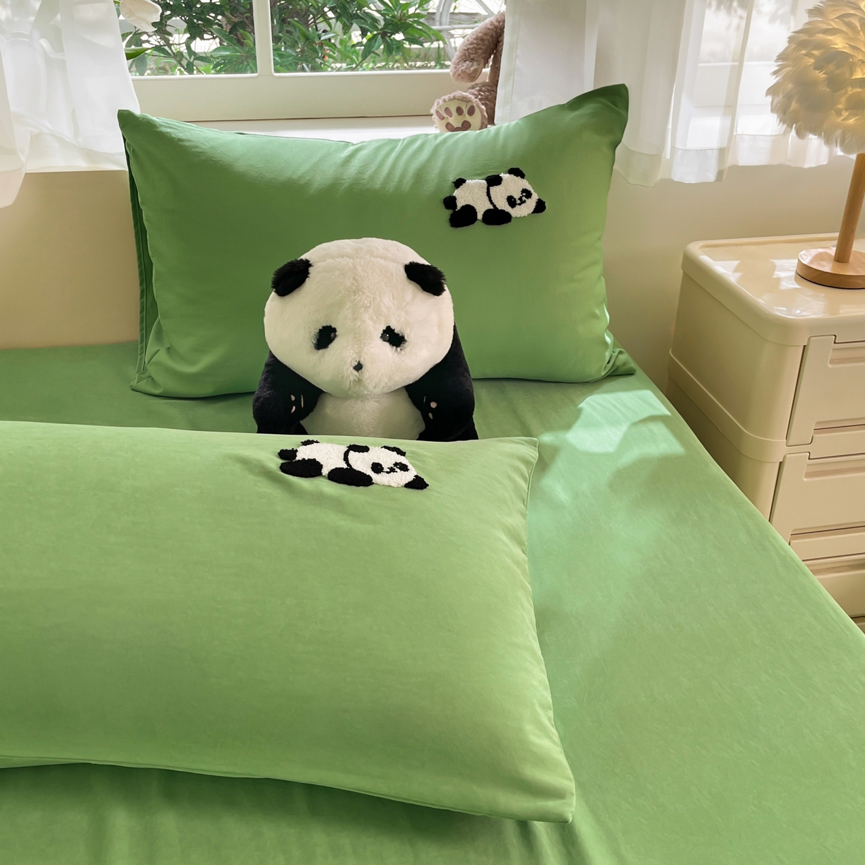 91家纺网 家纺一手货源 找家纺 优卡迪家纺馆 2026新款A类云锦棉毛巾绣四件套下载文件包含买家秀 熊猫宝贝-绿