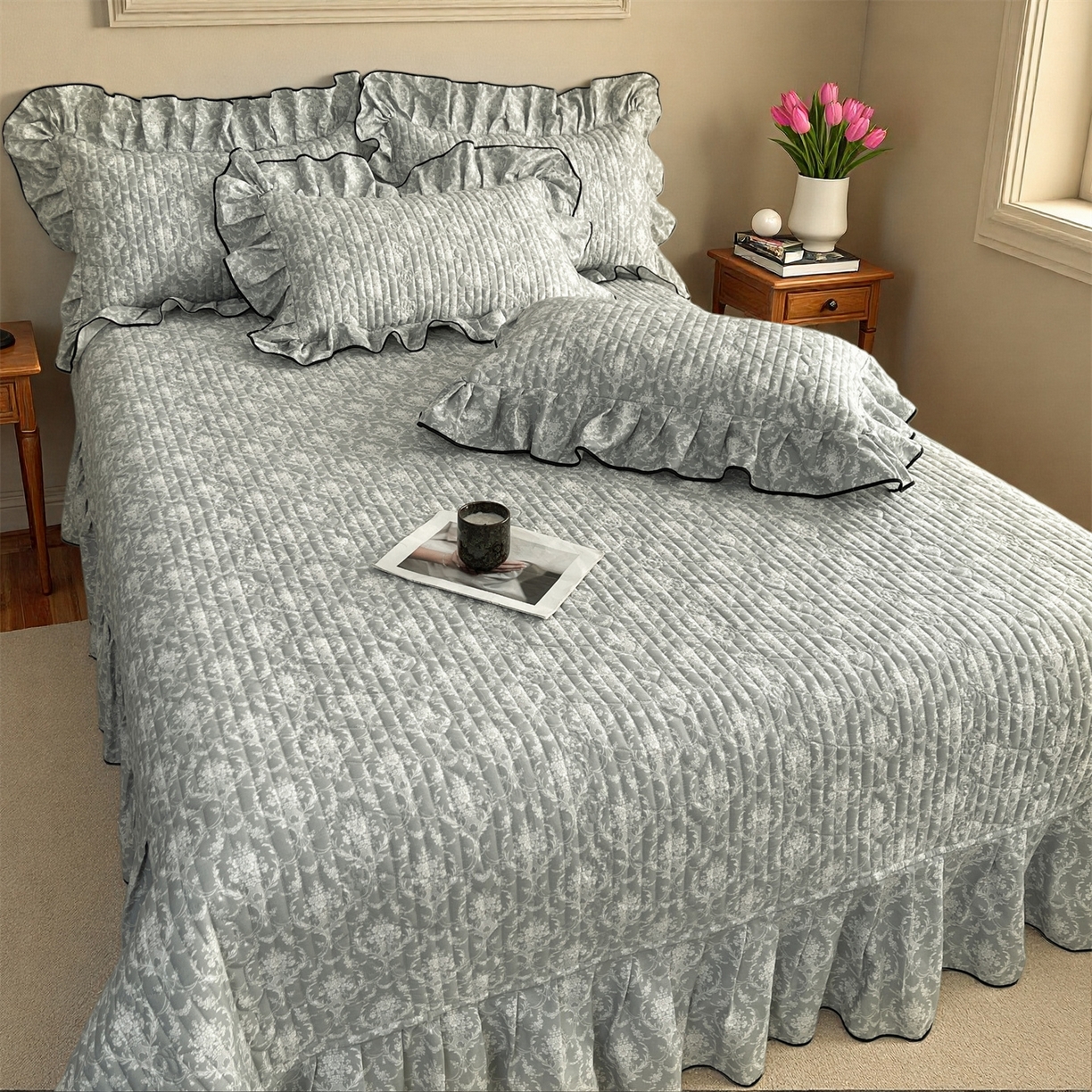 91家纺网 家纺一手货源 找家纺 宜凡家纺 2026新款全棉夹棉印花床盖款四件套 安洛特 灰