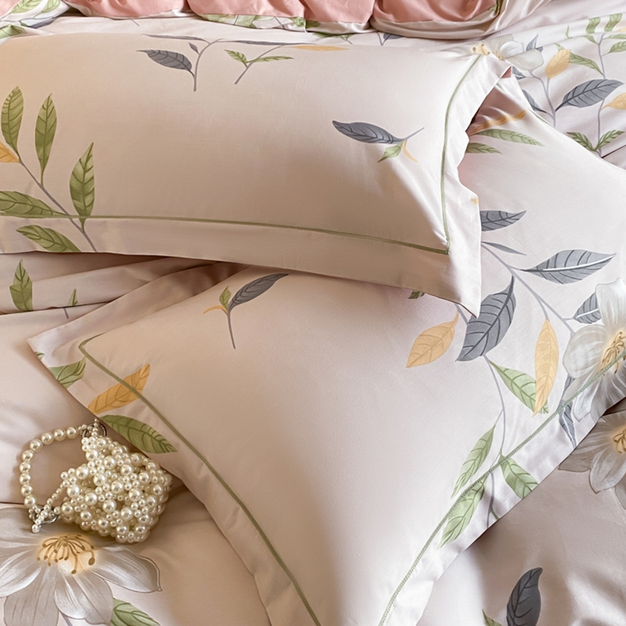 91家纺网 家纺一手货源 找家纺 格里芬家纺 2026新款全棉纯棉40S精梳棉13376印花四件套 蜜夏-粉